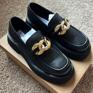 steve madden loafers with gold chain detailing